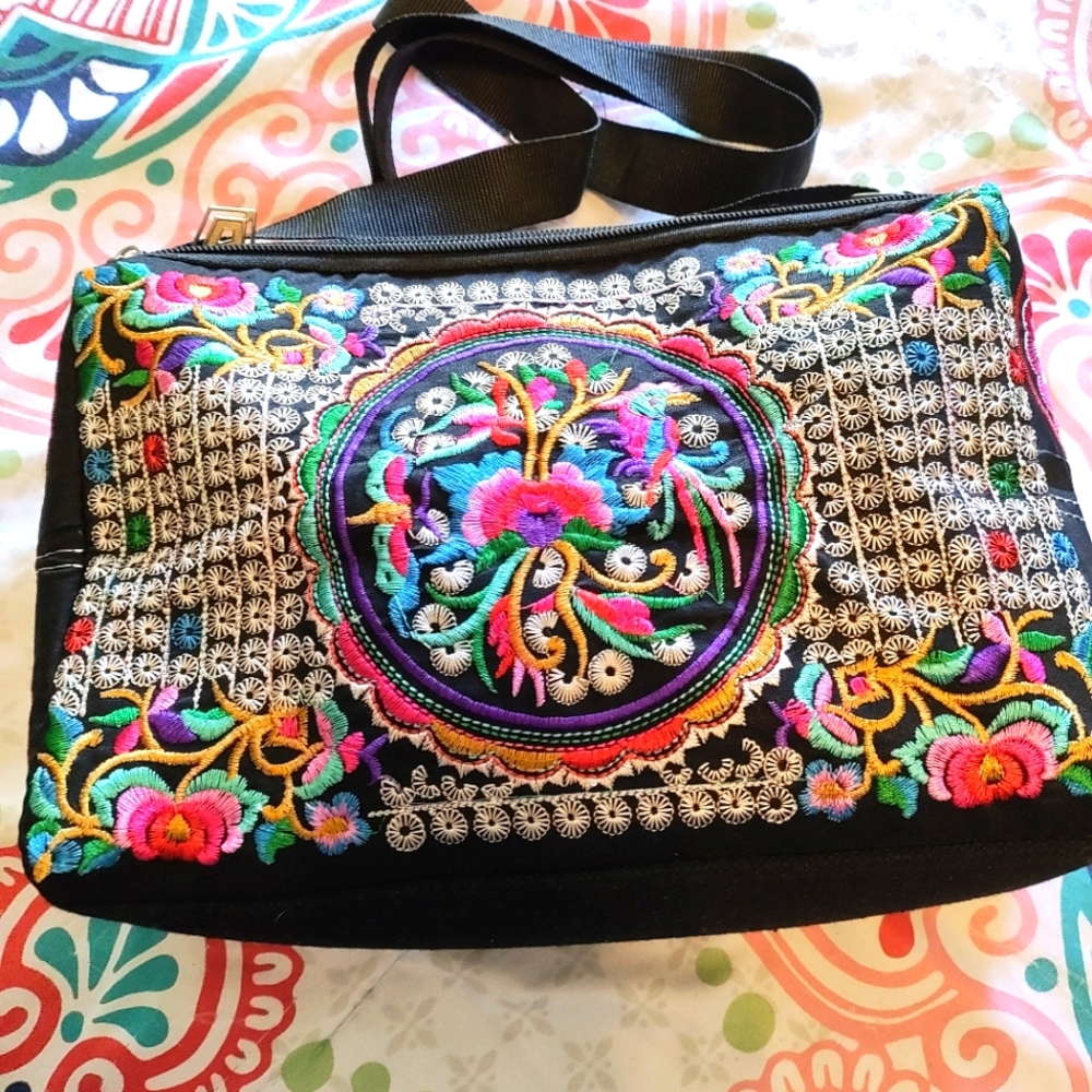 Embroidery Black Purse